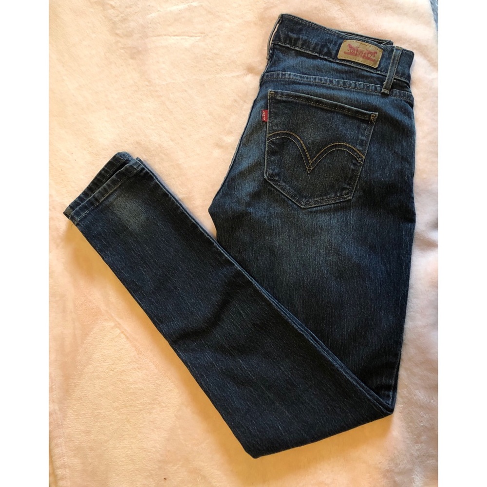 524 Skinny Levis